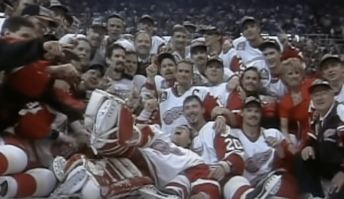 Detroit Red Wings win 1997 Stanley Cup