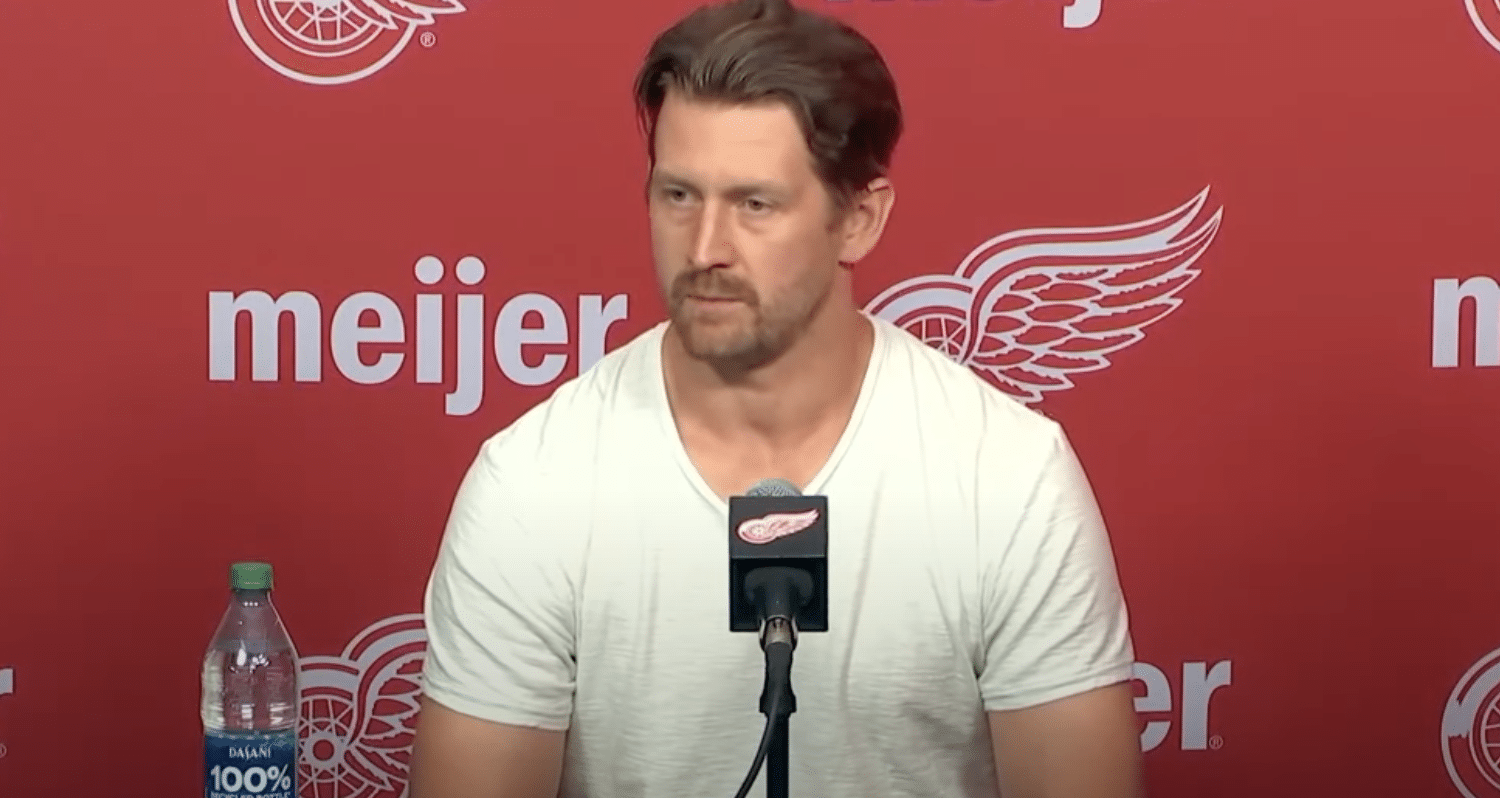 Detroit Red Wings admit