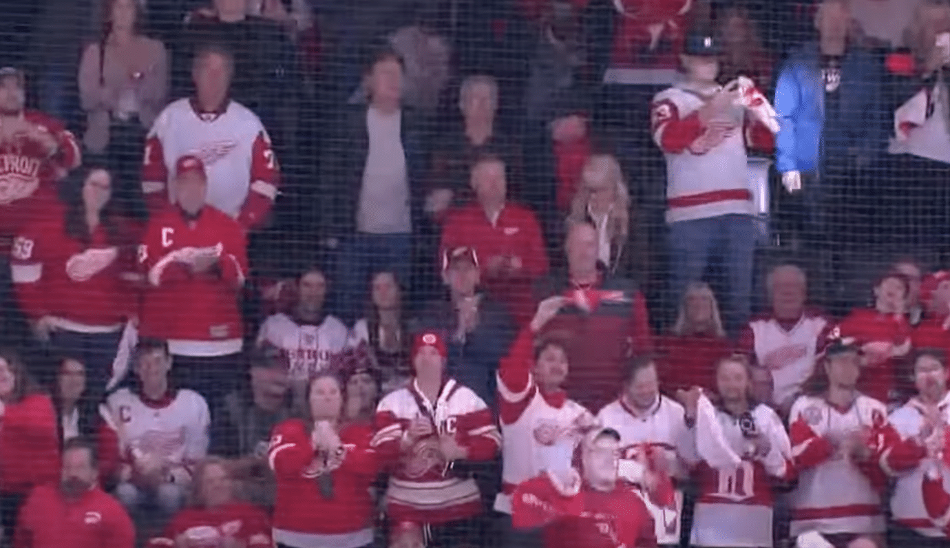 loud Detroit Red Wings fans Top 10 Reasons Why Being a Detroit Red Wings Fan is AMAZING!