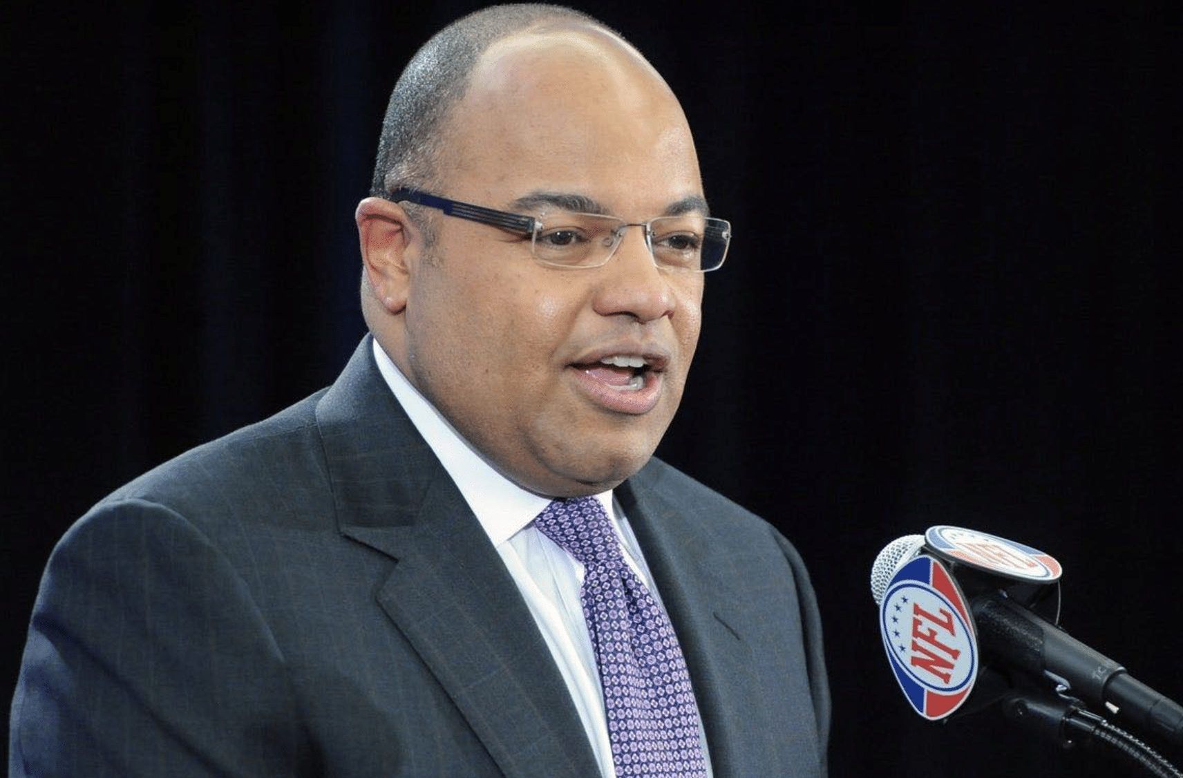 Mike Tirico praises Detroit Lions fans Photo Credit - Kirby Lee - USA Today Sports