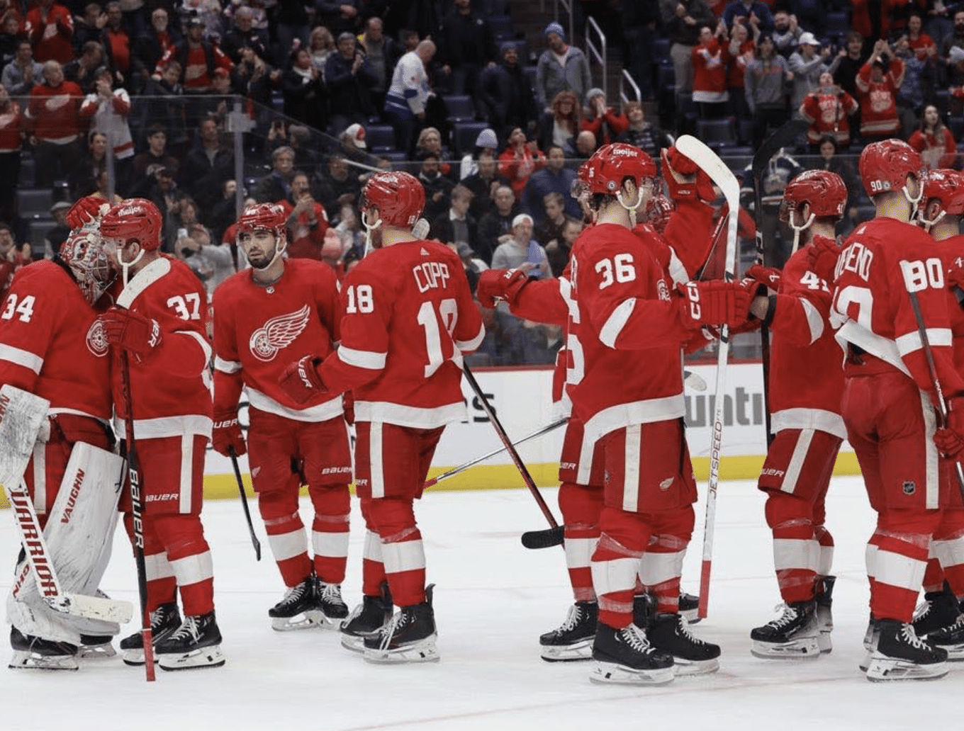 Detroit Red Wings praise their fans Photo Credit - Rick Osentoski - USA Today Sports