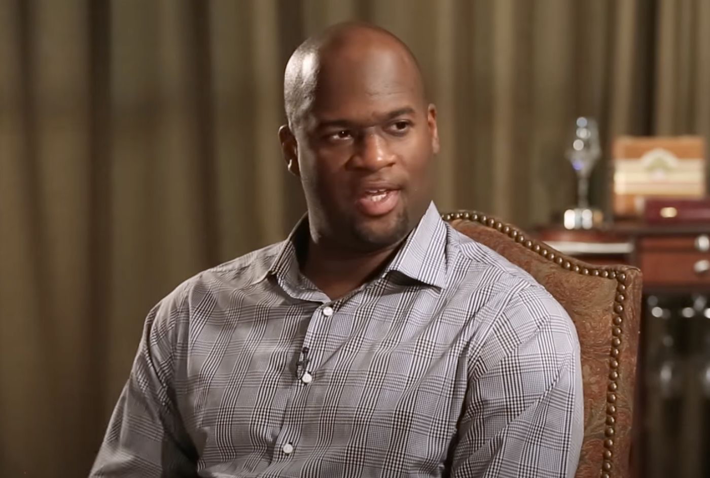 Vince Young Knocked Out,Vince Young