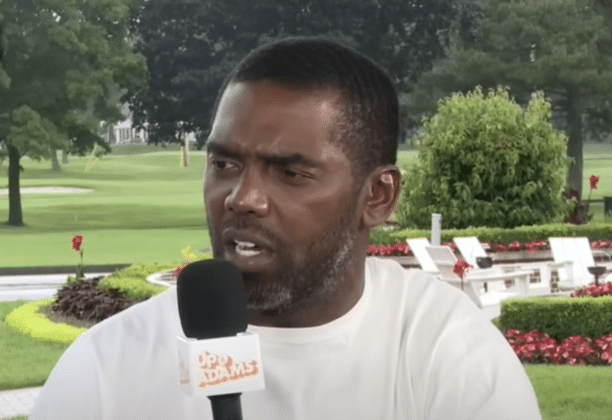 Randy Moss Asks For Prayers As He Battles 'Something Internal ...